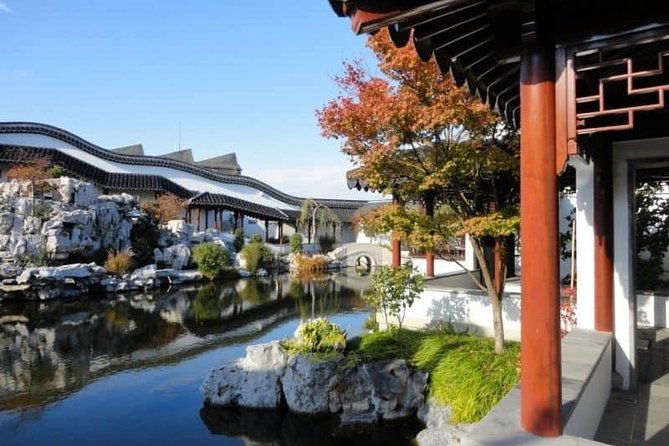 Garden and City tour - The guides are a major part of the experience