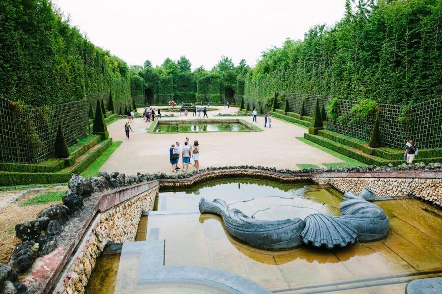 Gardens of Versailles Walking Tour & Palace Entry - Why the gardens deserve the main attention