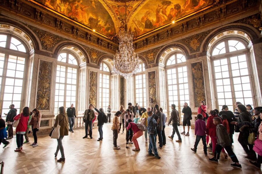 Gardens of Versailles Walking Tour & Palace Entry - What to bring and what to leave behind