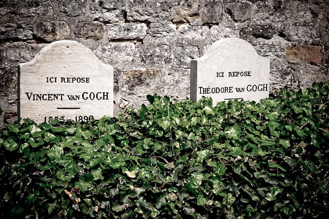 Giverny Monet's Garden & Auvers-sur-Oise with Van Gogh House Full Day From Paris - Monet’s grave at Sainte-Radegonde