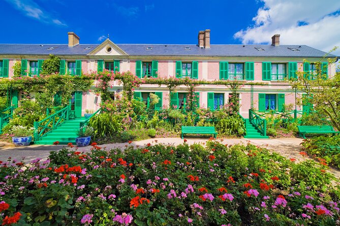 Giverny Monet’s Home and Gardens Half Day Tour from Paris - The Coach Ride from Paris to Giverny