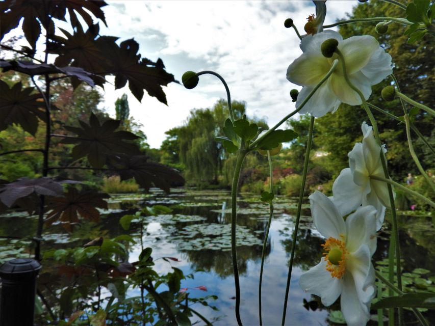 Giverny Village Walking Tour & Skip-the-Line to Monet Garden - Monet’s flower gardens are the heart of the visit