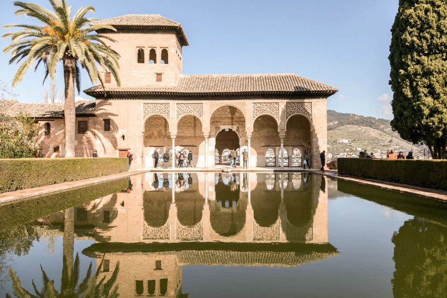 Granada: 3-Hour Alhambra and Generalife Gardens Guided Tour - FAQ