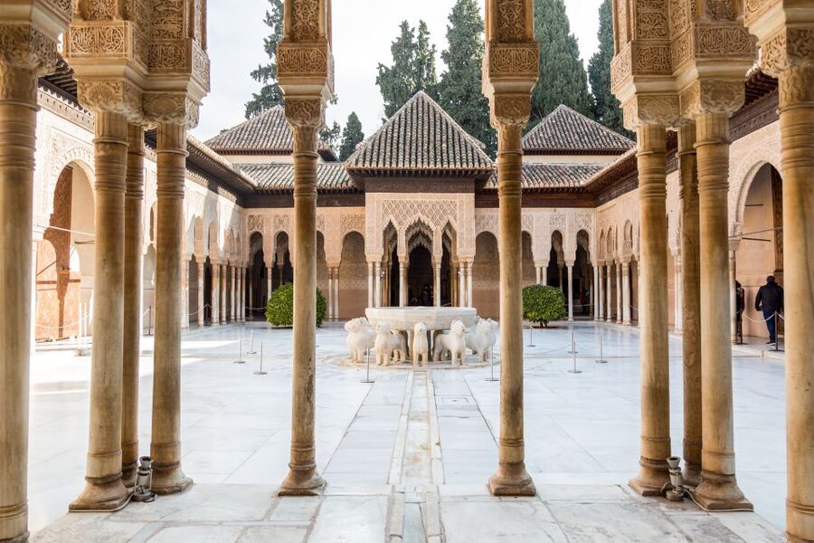 Granada: 3-Hour Alhambra and Generalife Gardens Guided Tour - Starting at the Alhambra ticket plaza