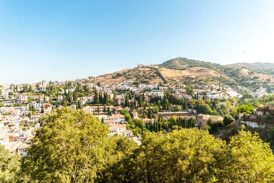 Granada: Alhambra and Generalife Garden Ticket & Guided Tour - What This Tour Actually Covers