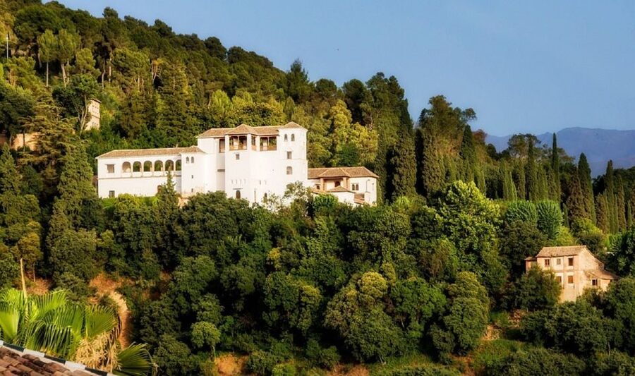 Granada: Alhambra Gardens, Generalife & Alcazaba Guided Tour - How long is the tour really?