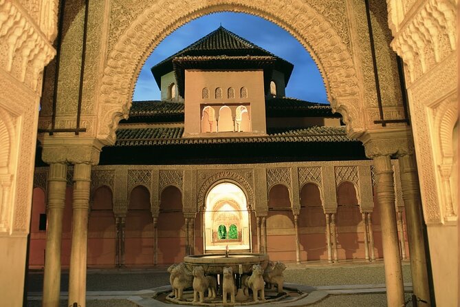 Granada Tour with Alhambra and Generalife Gardens from Seville - Your two hours in Granada