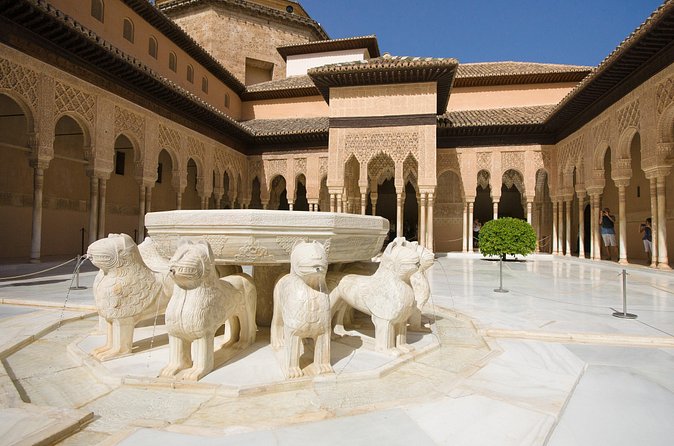 Granada Tour with Alhambra and Generalife Gardens from Seville - Timing, pickup, and comfort tips