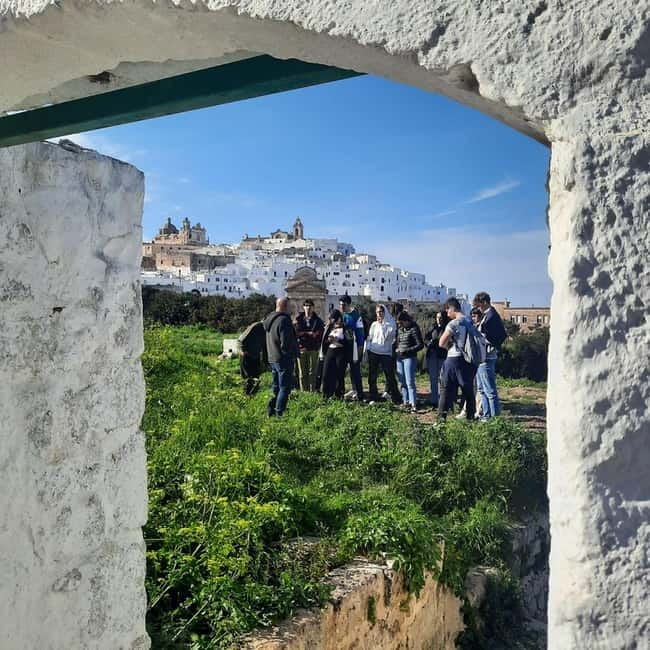 Guided visit to the Medieval Gardens of Ostuni - The tasting: from raw produce to Apulian comfort food