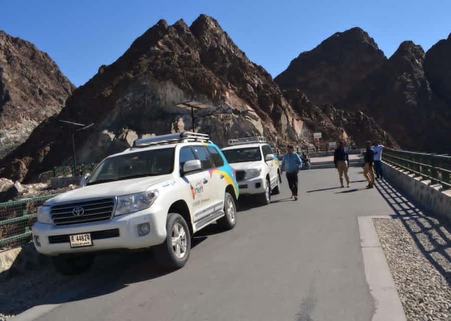 Hatta Safari & Honey Bee Garden Visit - Guides, driving, and the small-group setup