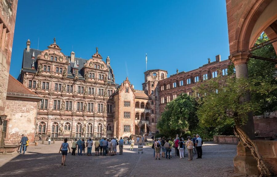 Heidelberg: Heidelberg Castle Garden & Outside Private Tour - The castle courtyard and the best Old Town view