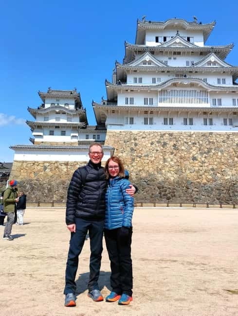 Himeji: Himeji Castle & Kokoen Garden 3.5-Hour Guided Tour - Inside the six-story tower