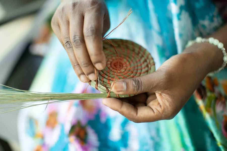 Kigali: Traditional Basket Weaving in a Garden - A few practical tips for a better session