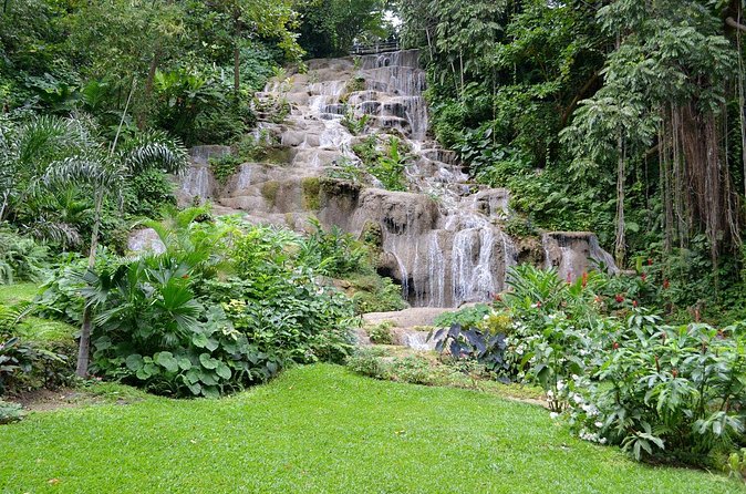 Konoko Falls and Tropical Garden Tour from Ocho Rios - Practical packing advice for Konoko Falls