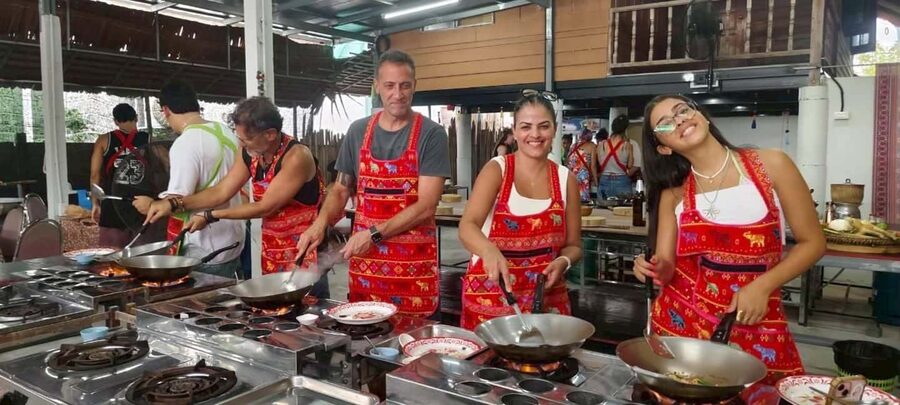 Krabi: Authentic Thai Cooking Class+Thai Herbs Garden Tour - A five-course meal gives you plenty to eat
