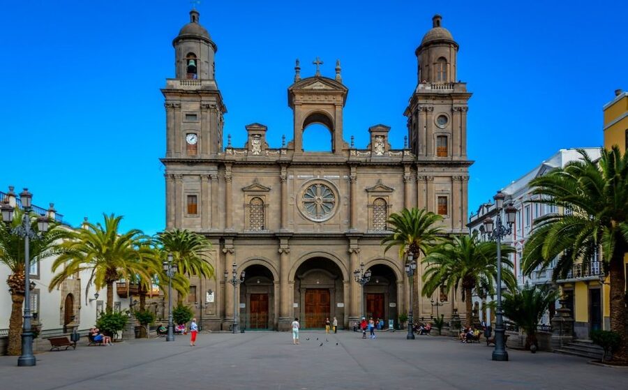 Las Palmas, Botanical Gardens and Bandama Volcano Tour - Key points at a glance