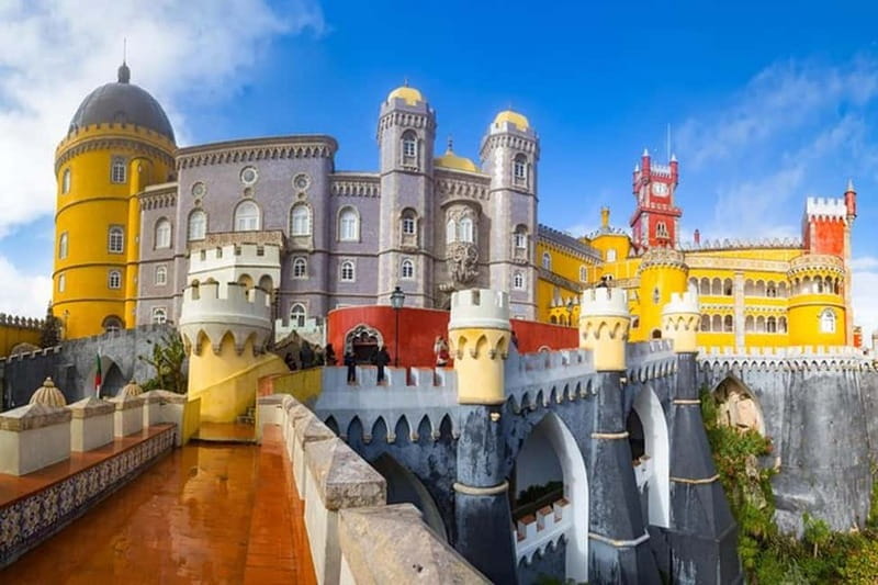 Lisbon: Sintra Tour with Optional Regaleira & Pena Gardens - Why this Sintra day trip works so well