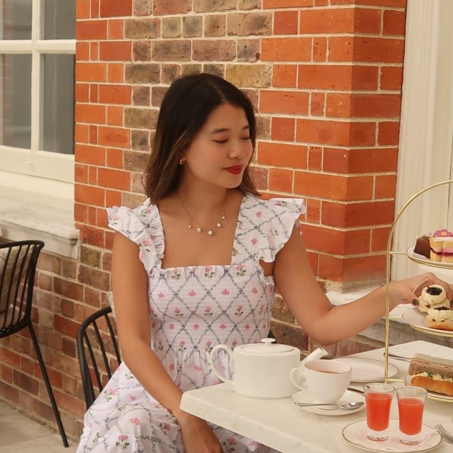 London: Kensington Palace Gardens Tour with Royal High Tea - Why this garden walk works well with afternoon tea