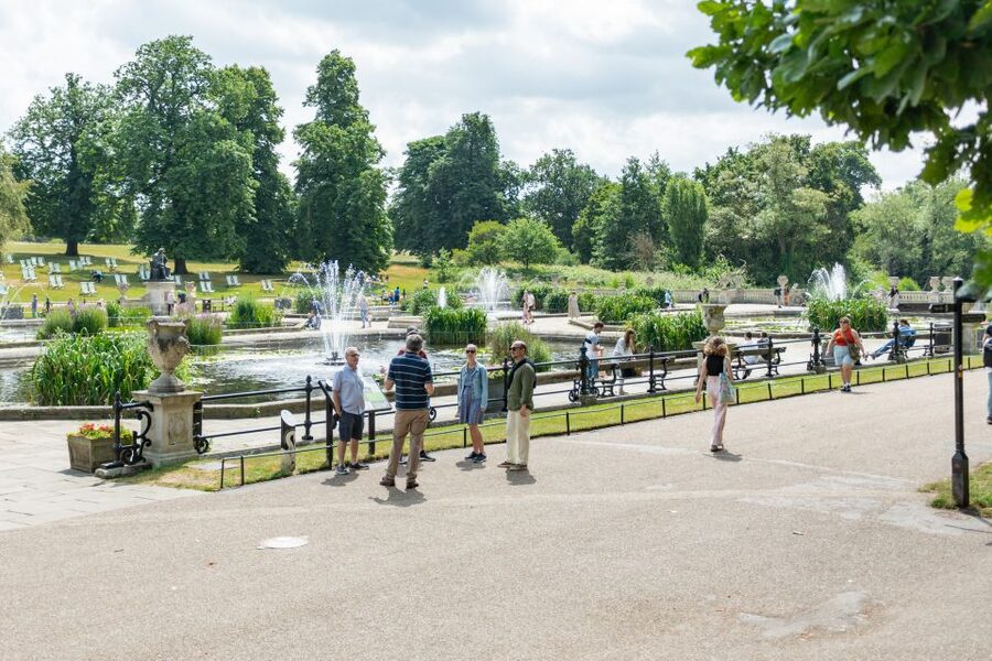 London: Kensington Palace Gardens Tour with Royal High Tea - Who will enjoy this experience most?
