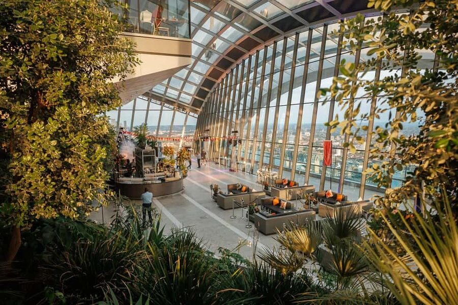 London: Sky Garden Early Access with Pastry and Hot Drink - Starting the day inside the Walkie-Talkie building
