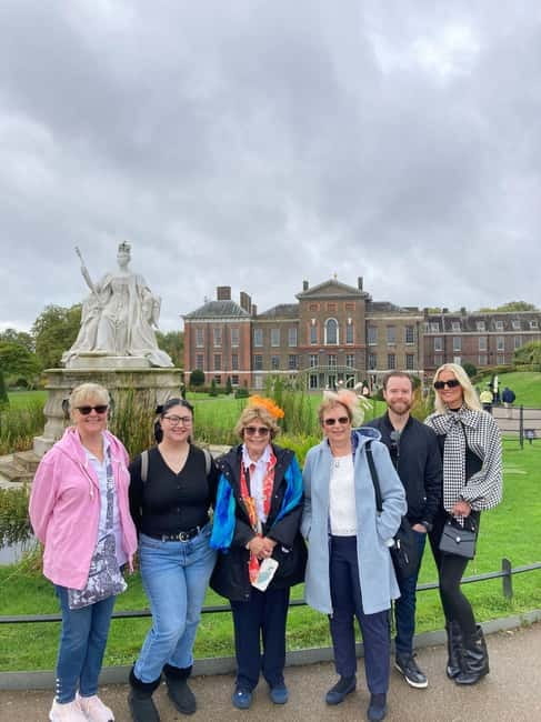 London: VIP Kensington Palace Gardens Tour & Royal High Tea - Key points to know before booking