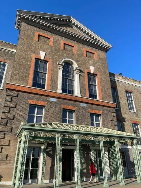 London: VIP Kensington Palace Gardens Tour & Royal High Tea - Who will enjoy this royal afternoon?