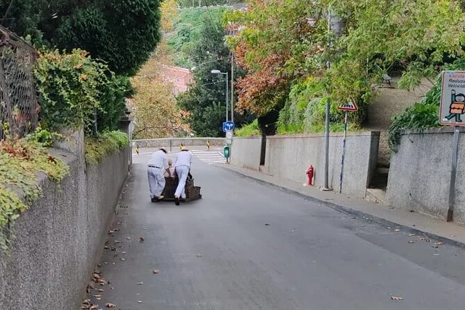 Madeira Highlights: Toboggan, Garden & Cable Car (All-Inclusive) - Why the driver matters more than the vehicle