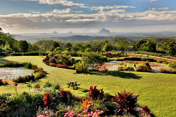 Maleny Botanic Gardens Bird Aviary Experience Ticket - Who will enjoy this most?