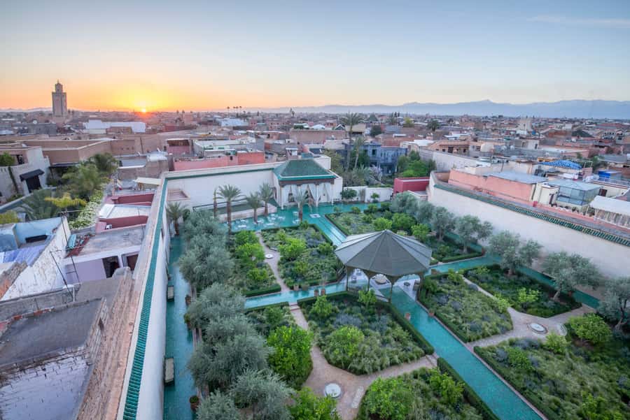 Marrakech: Guided City and Gardens Highlights Tour - Guides, languages, and the human side of the tour