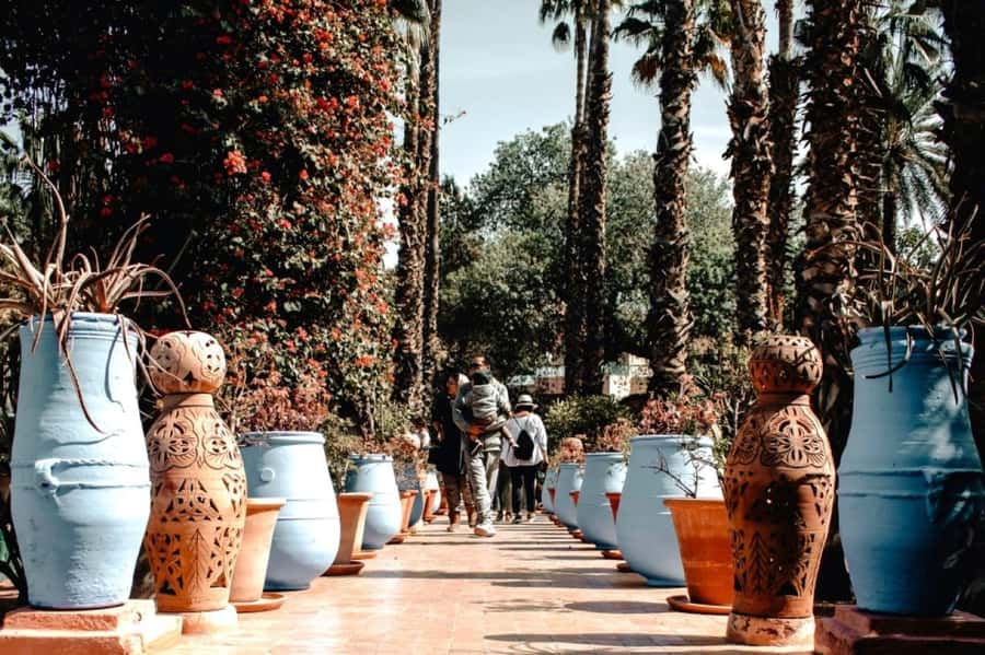 Marrakech: Majorelle Garden with a Digital Audio Guide App - The cobalt-blue buildings and artistic details