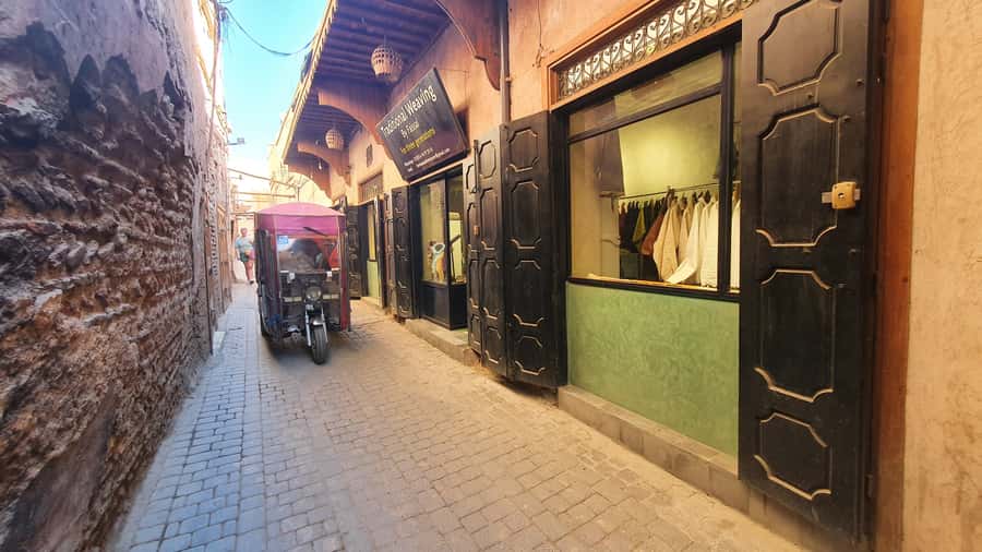 Marrakech Tuk-Tuk Tour with Photography Museum+Secret Garden - Maison de la Photographie in a restored riad