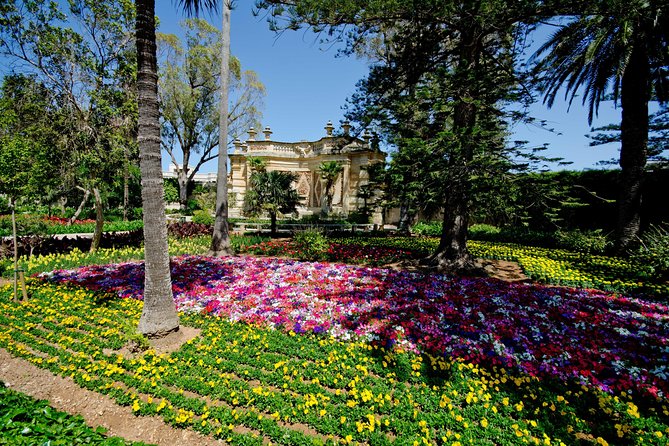 Mdina, Rabat, Dingli cliffs, San Anton gardens, Ta' Qali & Mosta guided tour - Dingli Cliffs and the value of a ten-minute stop
