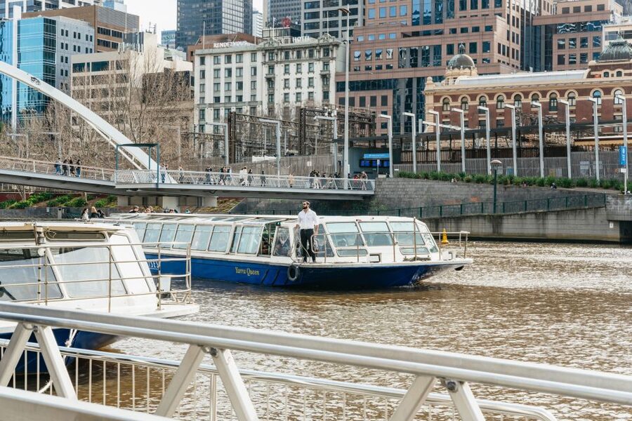 Melbourne: 1-Hour Gardens and Sporting Precinct River Cruise - Herring Island and the calmer riverbanks