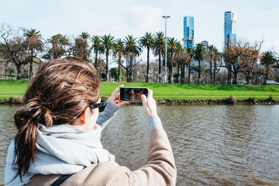 Melbourne: 1-Hour Gardens and Sporting Precinct River Cruise - Commentary, seating and onboard comfort