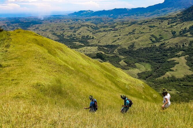 Nadi Sightseeing Including Viseisei Lookout, Village Tour, Garden & Temple Tour - Garden of the Sleeping Giant: the day’s strongest outdoor stop