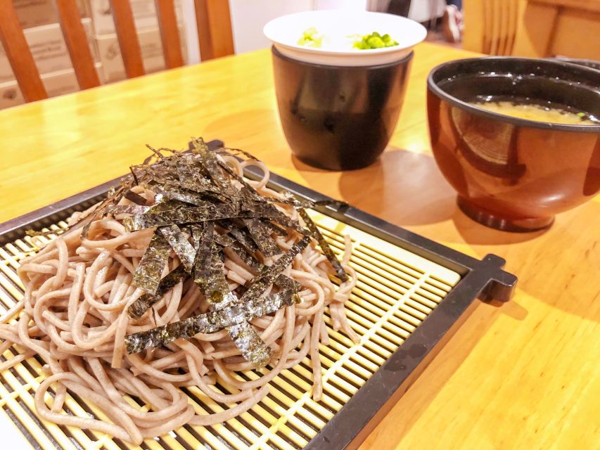 Osaka: Daytime Hanami (Cherry Blossom) and Food Tour - Key points at a glance