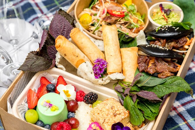 Picnic in the Royal Botanic Gardens for 2 - What the menu adds to the experience