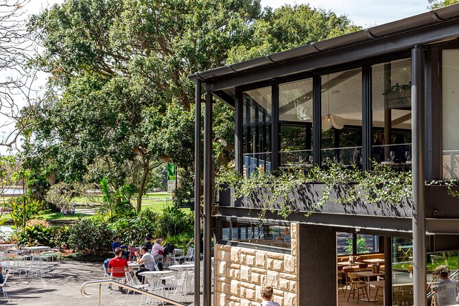 Picnic in the Royal Botanic Gardens for 2 - Is $101.85 good value for two?