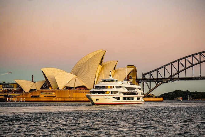 Picnic in the Royal Botanic Gardens for 2 - Who will enjoy this Sydney picnic most?