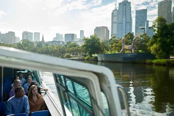 River Gardens Melbourne Sightseeing Cruise - Commentary, drinks, and the pace of the trip