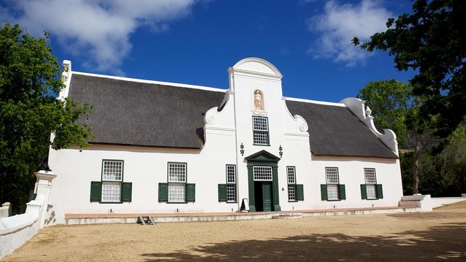 Robben Island ,Kirstenbosch Gardens and Groot Constantia. - Kirstenbosch brings a quieter change of pace