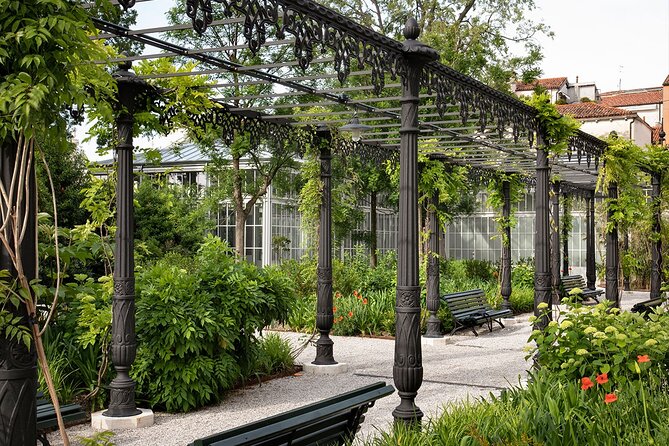 Royal Gardens & St.Mark Basin View Casanova Aperitif - Why the one-hour length works
