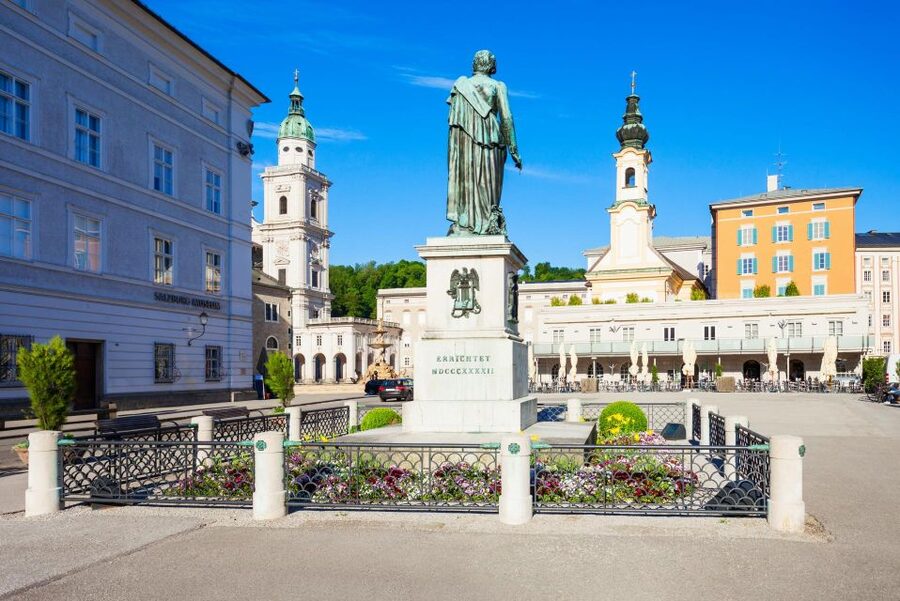Salzburg: Old Town, Mozart, & Mirabell Gardens Walking Tour - Kollegienkirche and Salzburg’s Baroque churches