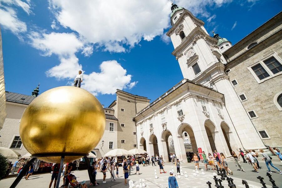 Salzburg: Old Town, Mozart, & Mirabell Gardens Walking Tour - What the guides add to the walk