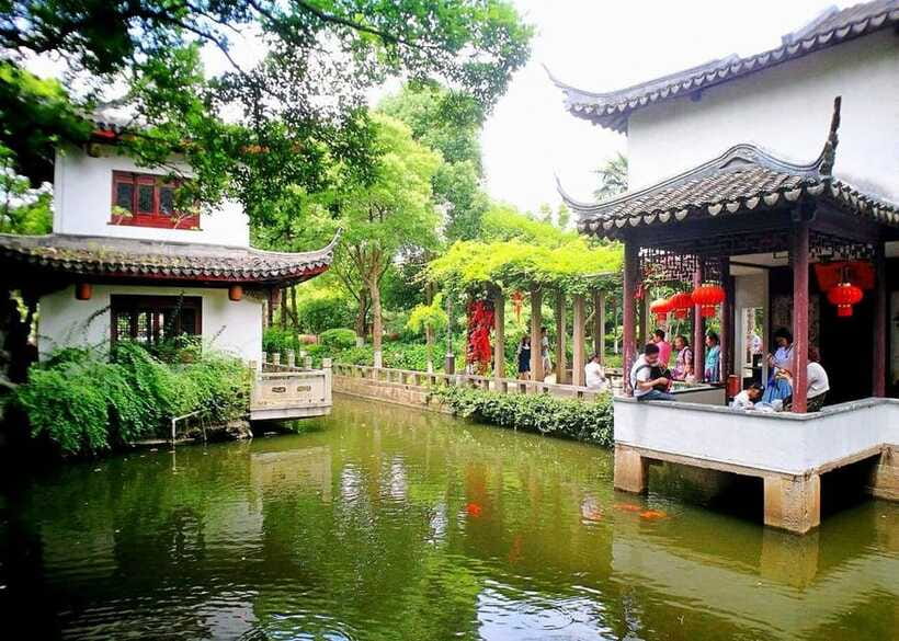 Shanghai: Zhujiajiao Private Tour w/ Boat Ride & Garden - Who should book this half-day tour