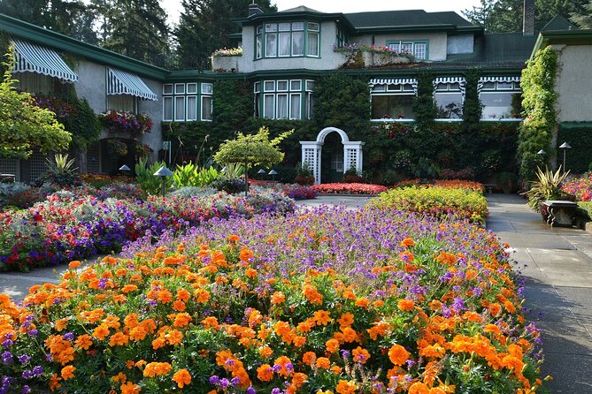The Butchart Gardens Express Shuttle from Downtown Victoria - Why this shuttle makes sense from downtown Victoria