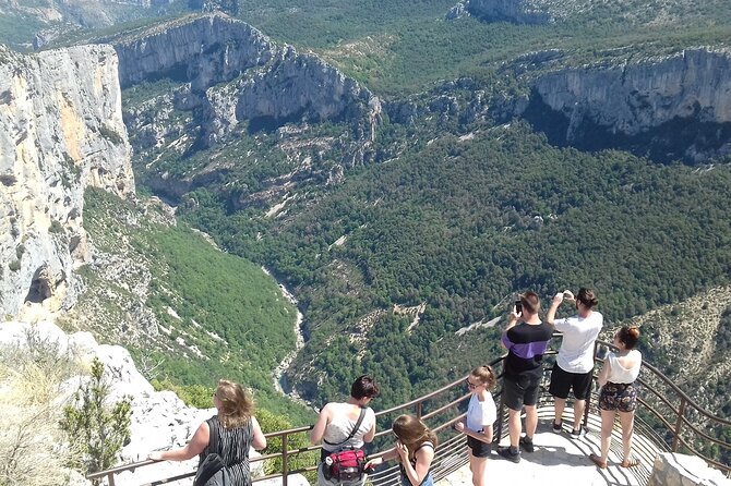 The Grand Canyon of Europe and Its Lavender Fields Small group - The guide can shape the quality of the day