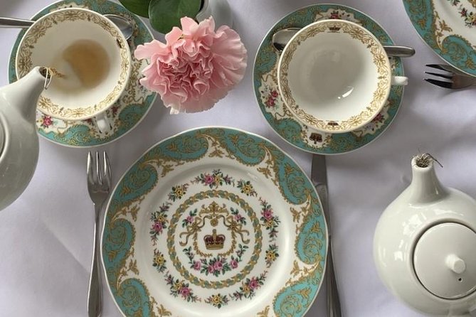 The Kensington Palace Gardens Royal High Tea - The royal stories give the walk its purpose