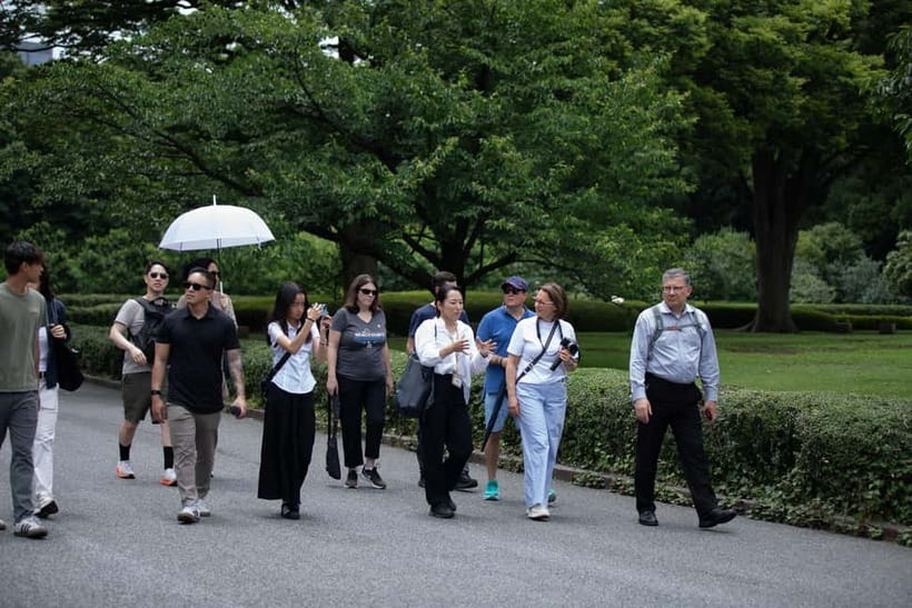 Tokyo: Imperial Palace East Gardens Walking Tour - Who should book this walk?