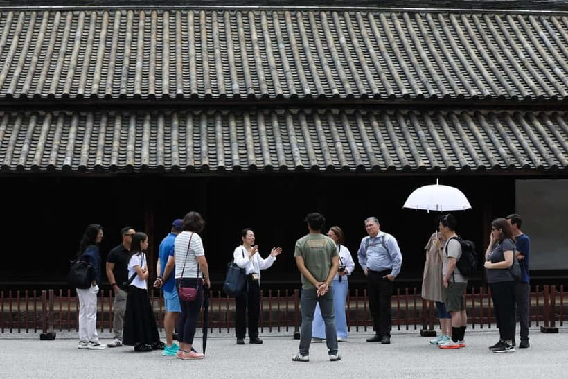 Tokyo: Imperial Palace East Gardens Walking Tour - Starting near Wadakura Fountain Park